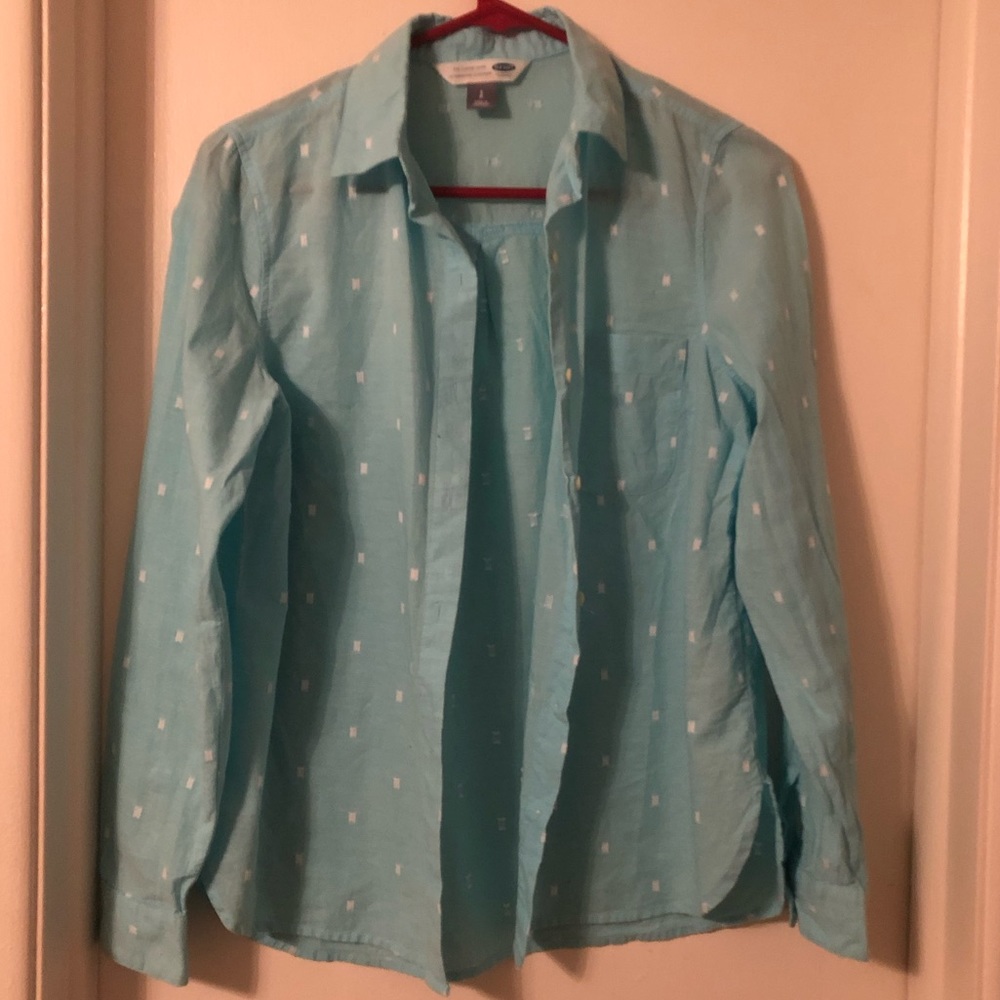 Old Navy Ladies Classic Button Down Long Sleeve